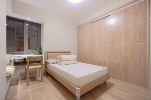 日式简约的两居室全明通透的户型客厅中的一抹绿清新明亮
